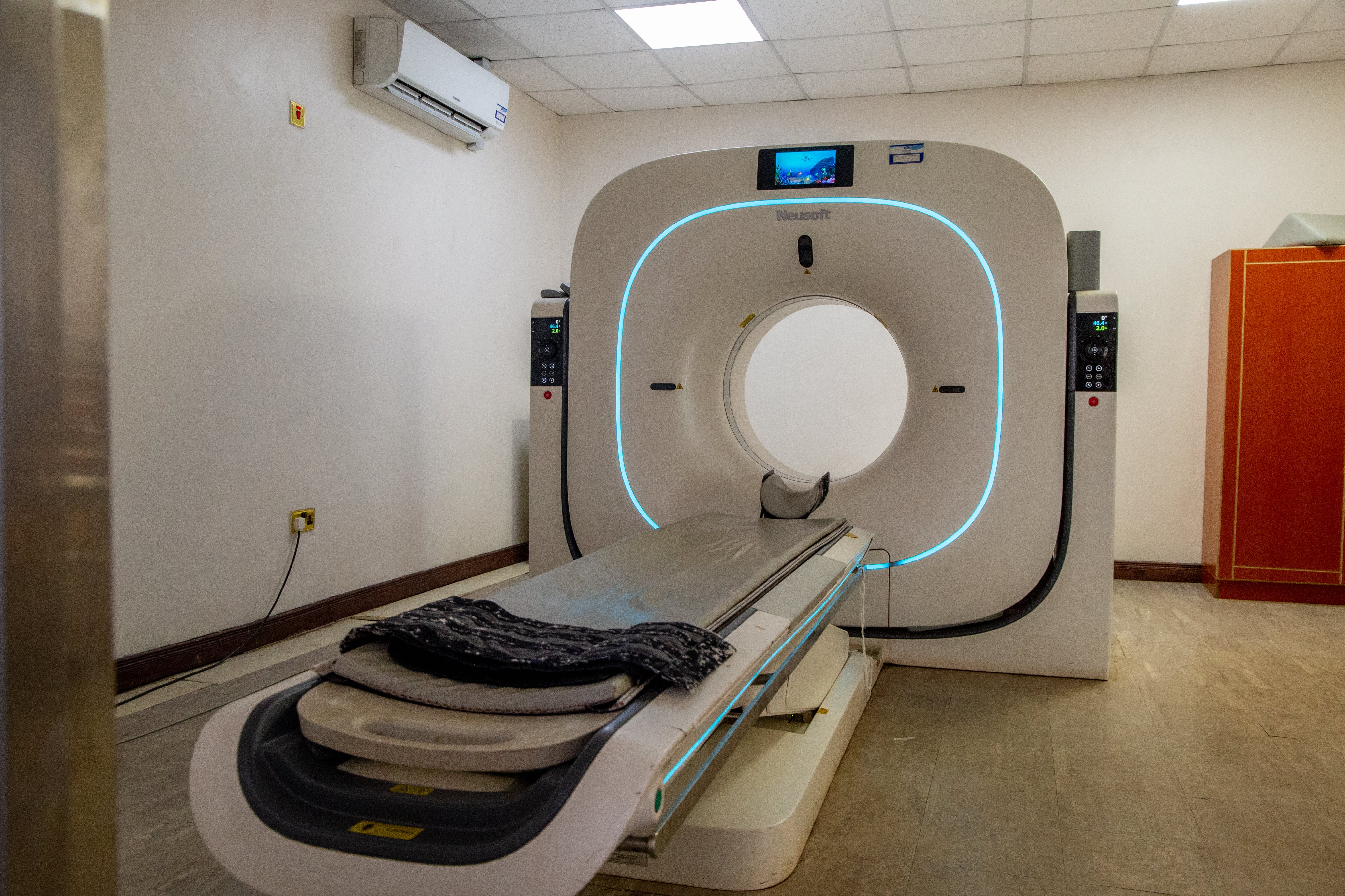 Magnetic Resonance Imaging (MRI)